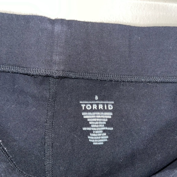Torrid Women's Black Embroidered Leggings - size 3 - Picture 3 of 4